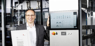 Kiefel wins Red Dot Award for HMI Red Dot Award