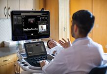 Diagnosis is easier with Philips tele-ultrasound technology Philips tele-ultrasound technology enables clinicians to collaborate over virtual chat for diagnosis Photo: Philips
