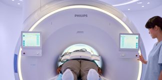 Pioneering hospitals take major steps towards decarbonizing healthcare Philips Ingenia Ambition helium-free MR scanner Photo Philips