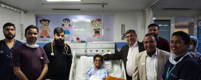 The 11-year-old boy with the team from Asian Hospital